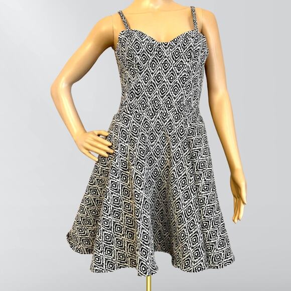 Sam Edelman Dresses & Skirts - Sam Edelman Tribal Spirit Fit & Flare Dress
